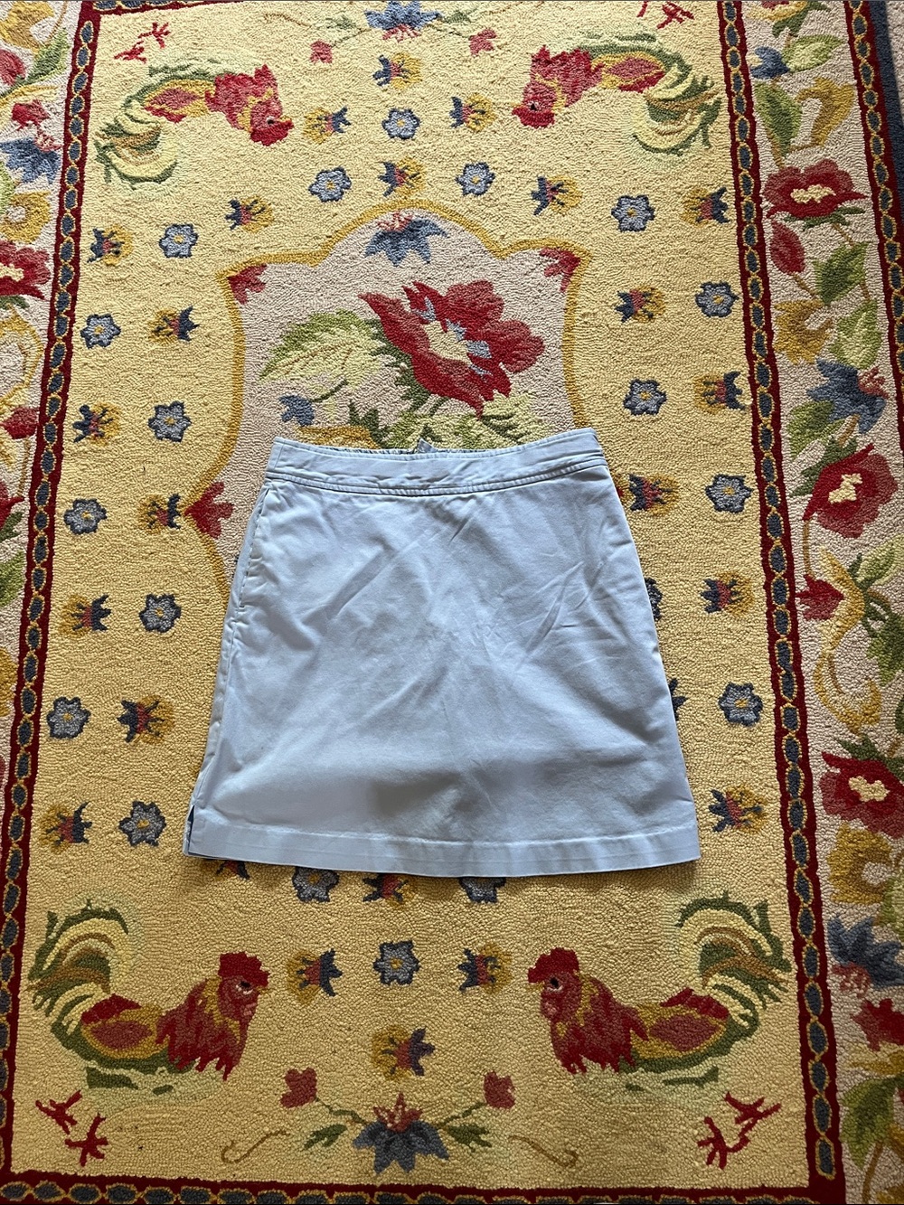 VINYARD VINES. SIZE 6. LIGHT BLUE COTTON SKORT.